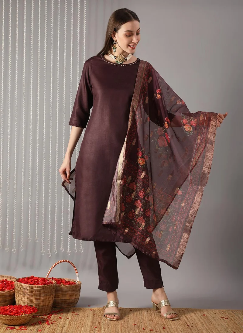 globus Globus Women Wine Gotta Lace Detail Round Neck Straight Kurta With Pants & Allover Floral Print Dupatta Festive Set